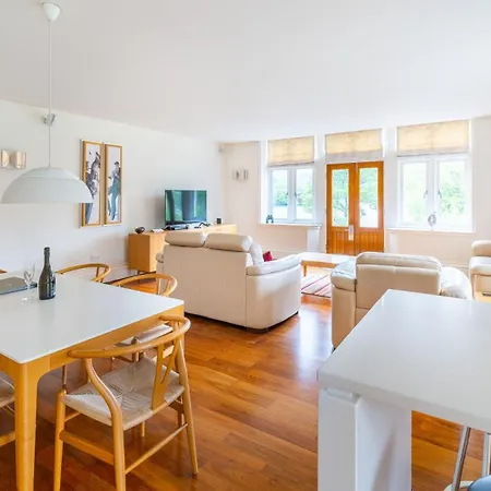 3 Bed In Ambleside Oc-Lr223 * Ambleside